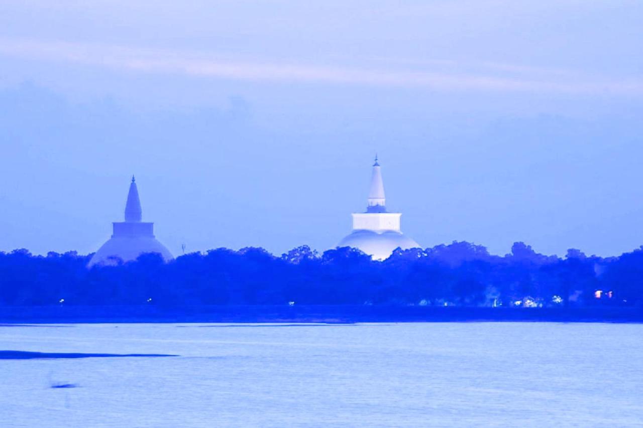 The Lake Forest Hotel Anuradhapura Exterior photo